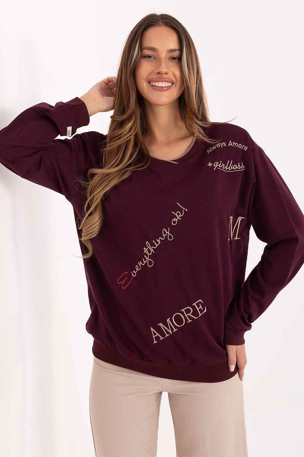Sweatshirt model 220414